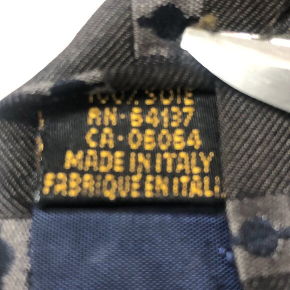 Vintage Bugatchi Uomo 100% Silk Made In Italy Charcoal Gray Geometric Neck Tie - Picture 6 of 6